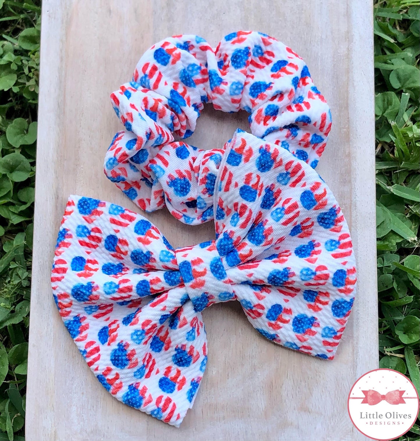 PATRIOTIC HEARTS SCRUNCHIE AND BOW