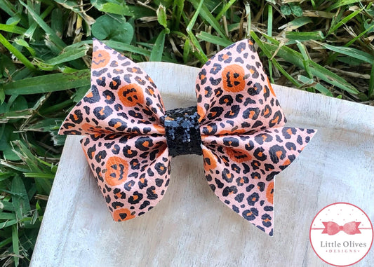 PUMPKIN LEOPARD LARKIN BOW