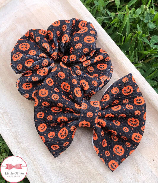 JACK O LANTERNS SCRUNCHIE OR BOW