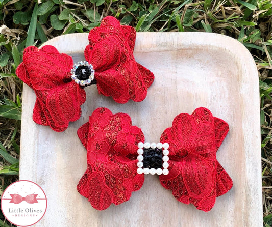 MRS. CLAUS MARIA BOW