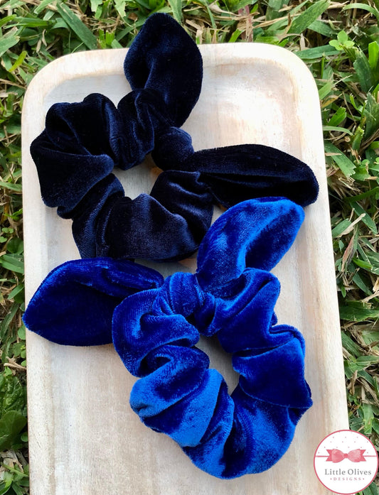 VELVET SCRUNCHIE WITH TIE - BARBERS HILL BLUE