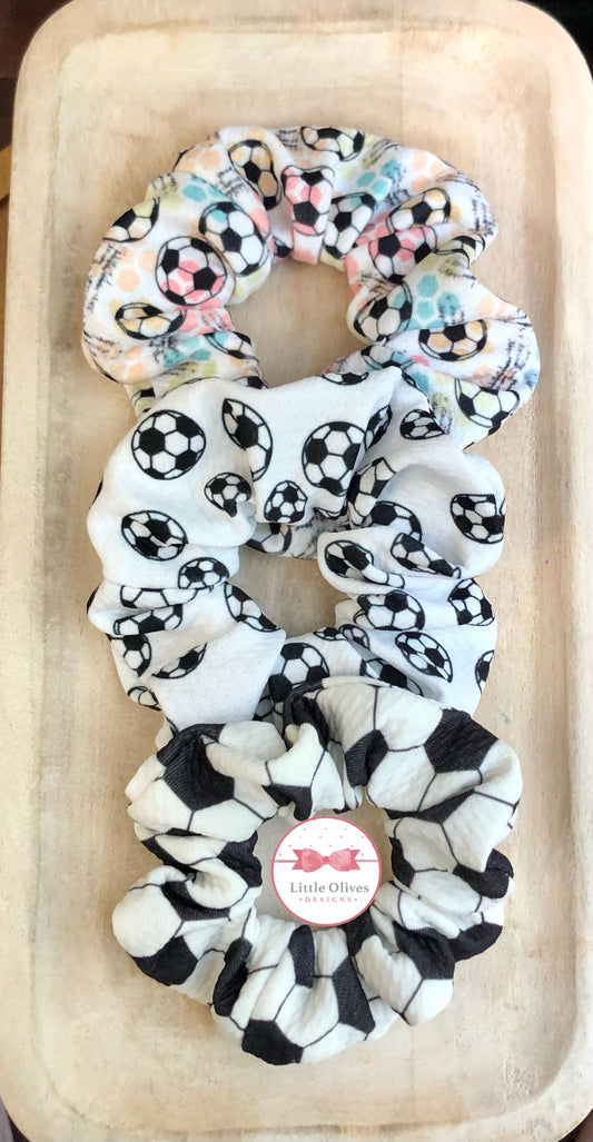 SOCCER SCRUNCHIES