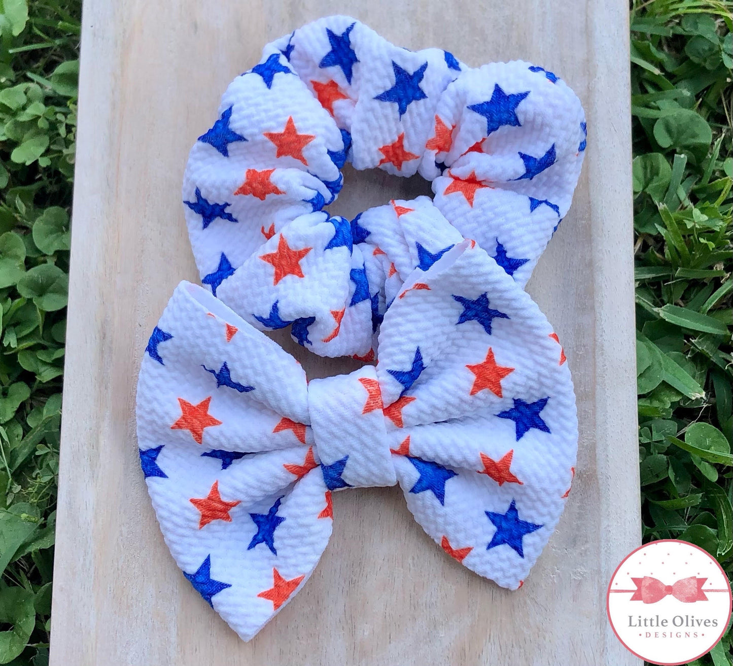 STARS SCRUNCHIE AND BOW