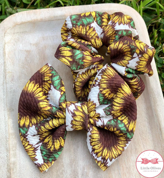 SUNFLOWER FIELDS SCRUNCHIE OR BOW