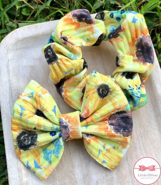 WATERCOLOR SUNFLOWER SCRUNCHIE OR BOW