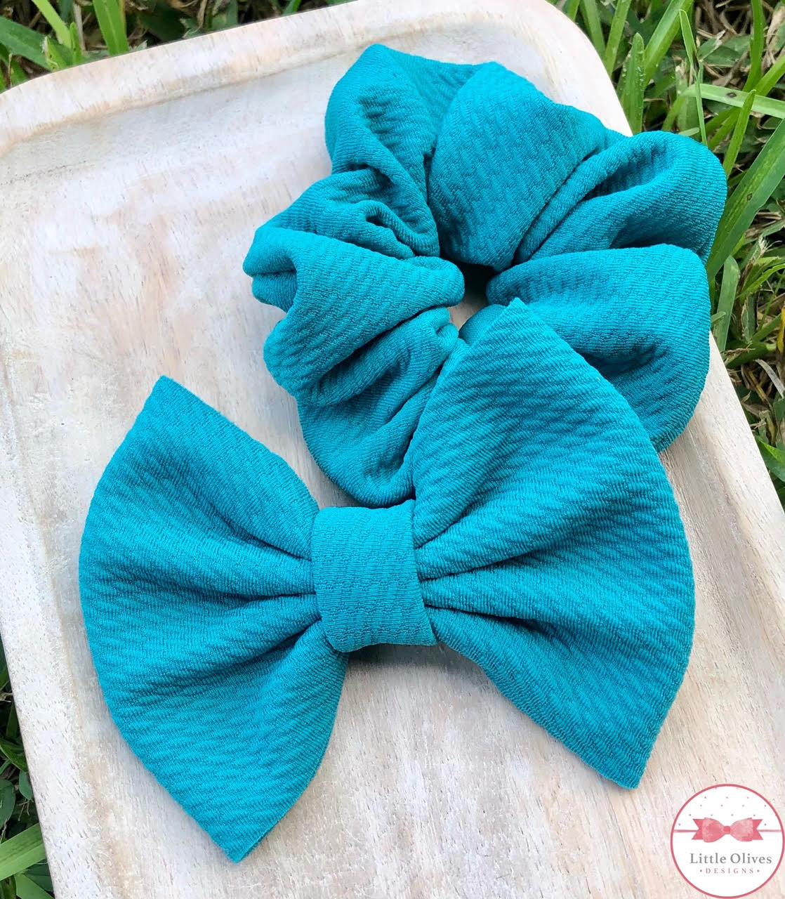 TEAL SCRUNCHIE OR BOW