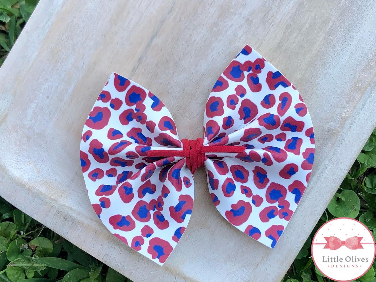 USA LEOPARD PINCH BOW