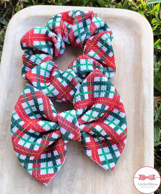 CHRISTMAS PLAID SCRUNCHIE AND BOW